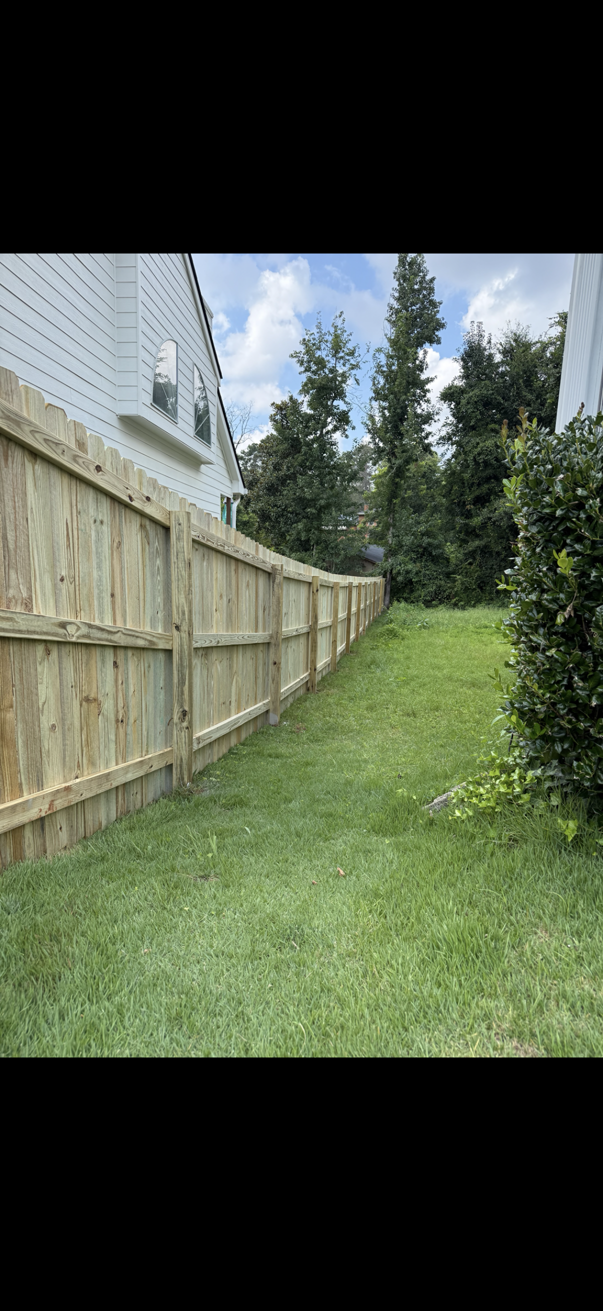 6 ft DE Fence Side